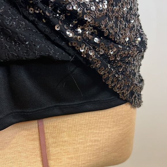NWT Alex Evenings Black Sequin Cold Shoulder Blouse - Size Medium - Picture 5 of 14